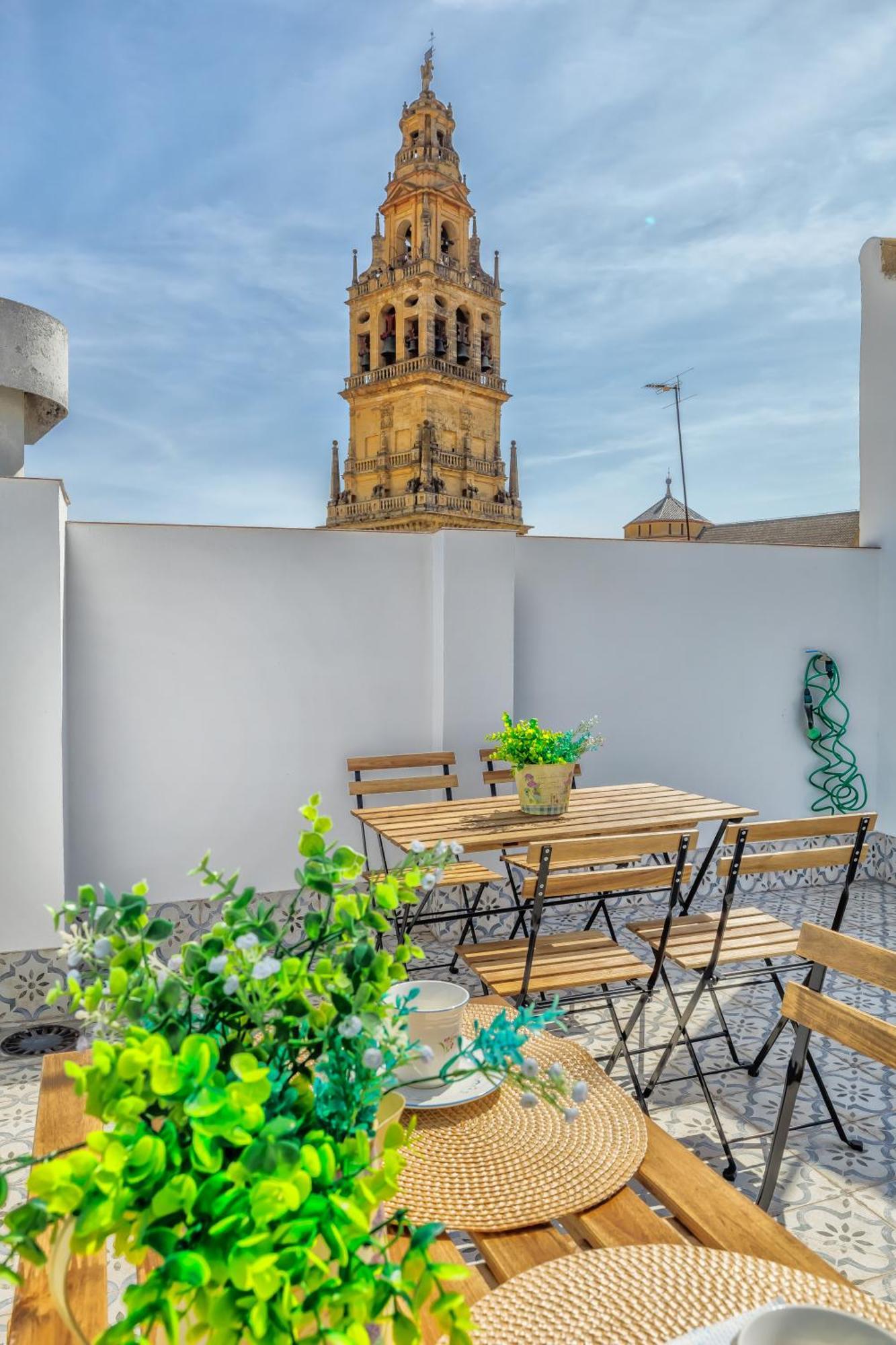 Apartamentos Deanes & Casco Historico Cordoba Exterior photo